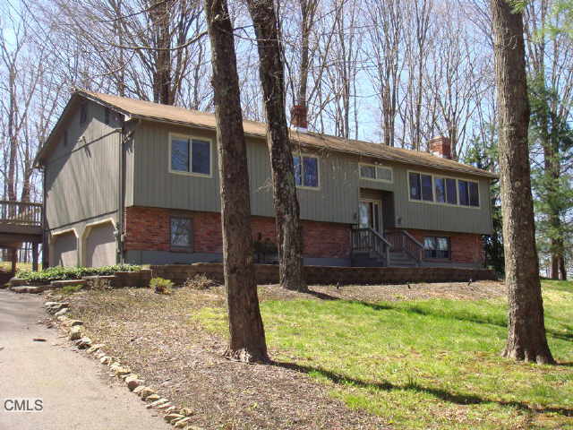 4 TAUNTON LN, Newtown, Connecticut Homes & Land - Real Estate