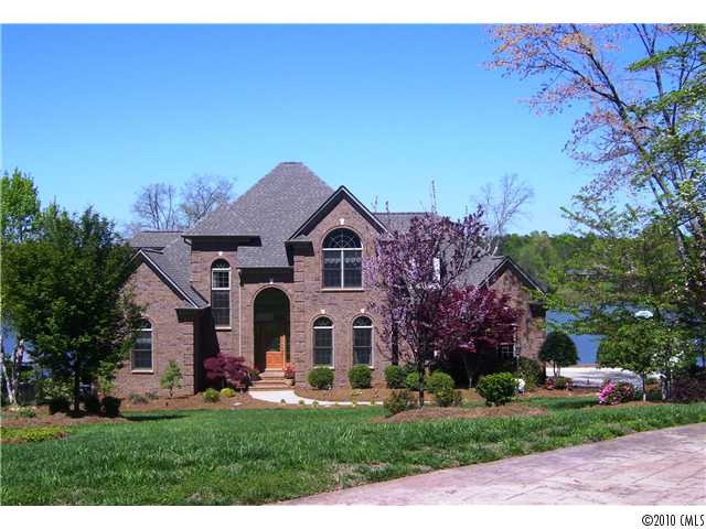 263 Quiet Waters Road, Lake Wylie North, North Carolina Homes & Land - Real Estate