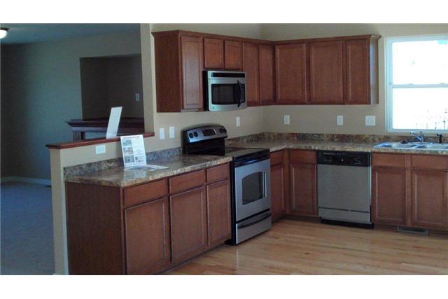 412 Se 12th St, Grimes, IA 50111