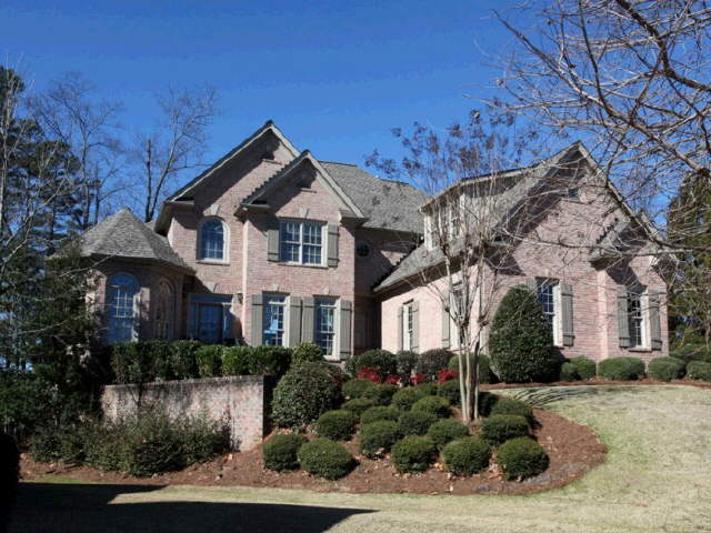645 New Haven Dr, Suwanee, GA 30024