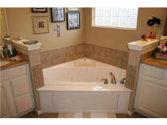 20001 E 24th Terrace Court, Independence, MO 64057