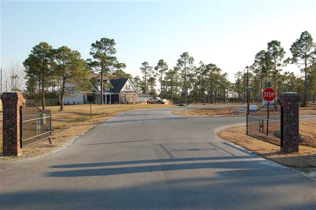 500 Aberdineshire Court, Hubert, NC 28539