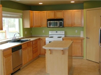 16024  254th Street, Covington, WA 98042