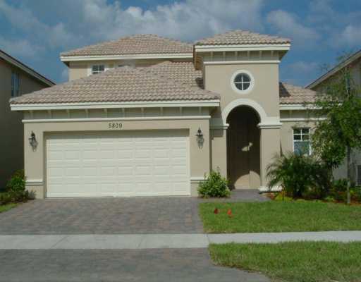 5809 SE Crooked Oak, Hobe Sound, Florida Homes & Land - Real Estate