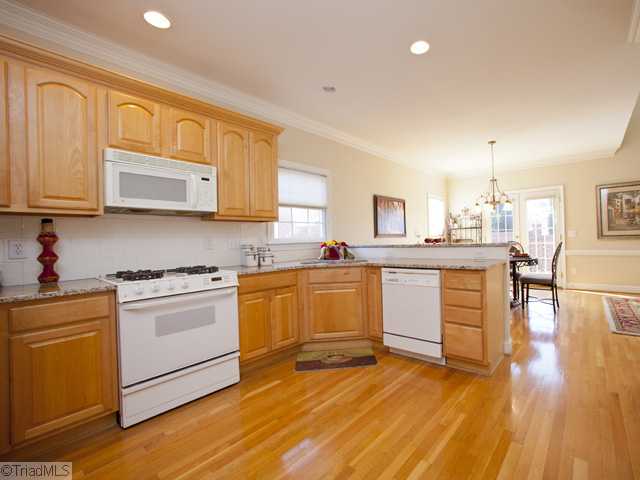 5 Dutchmans Pipe Cove, Greensboro, NC 27455